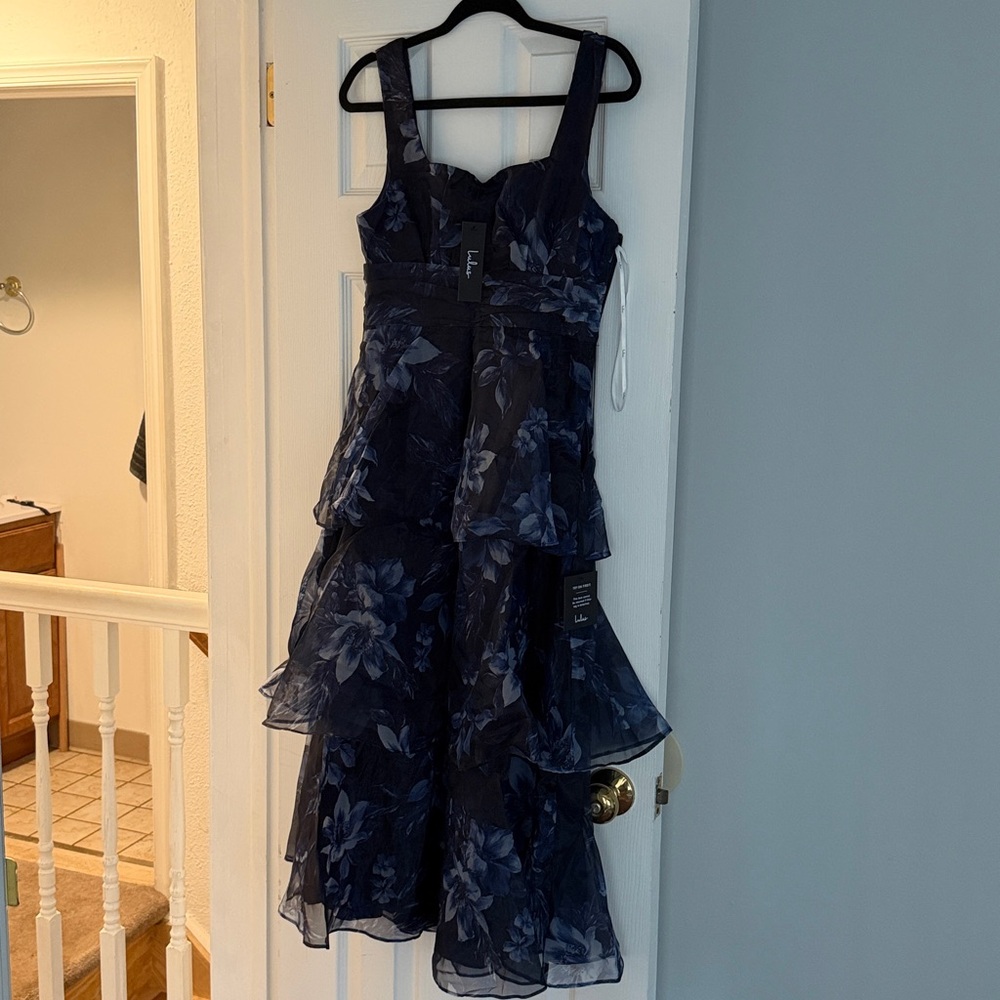 NWT Lulu's Dramatic Glamour Navy Blue Floral Organza Tiered Midi Dress - Picture 3 of 4
